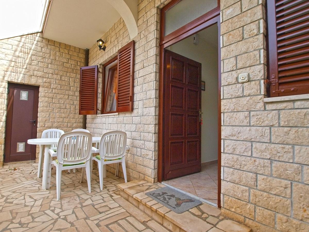 Apartments Slavka 1155 Pula Exterior foto
