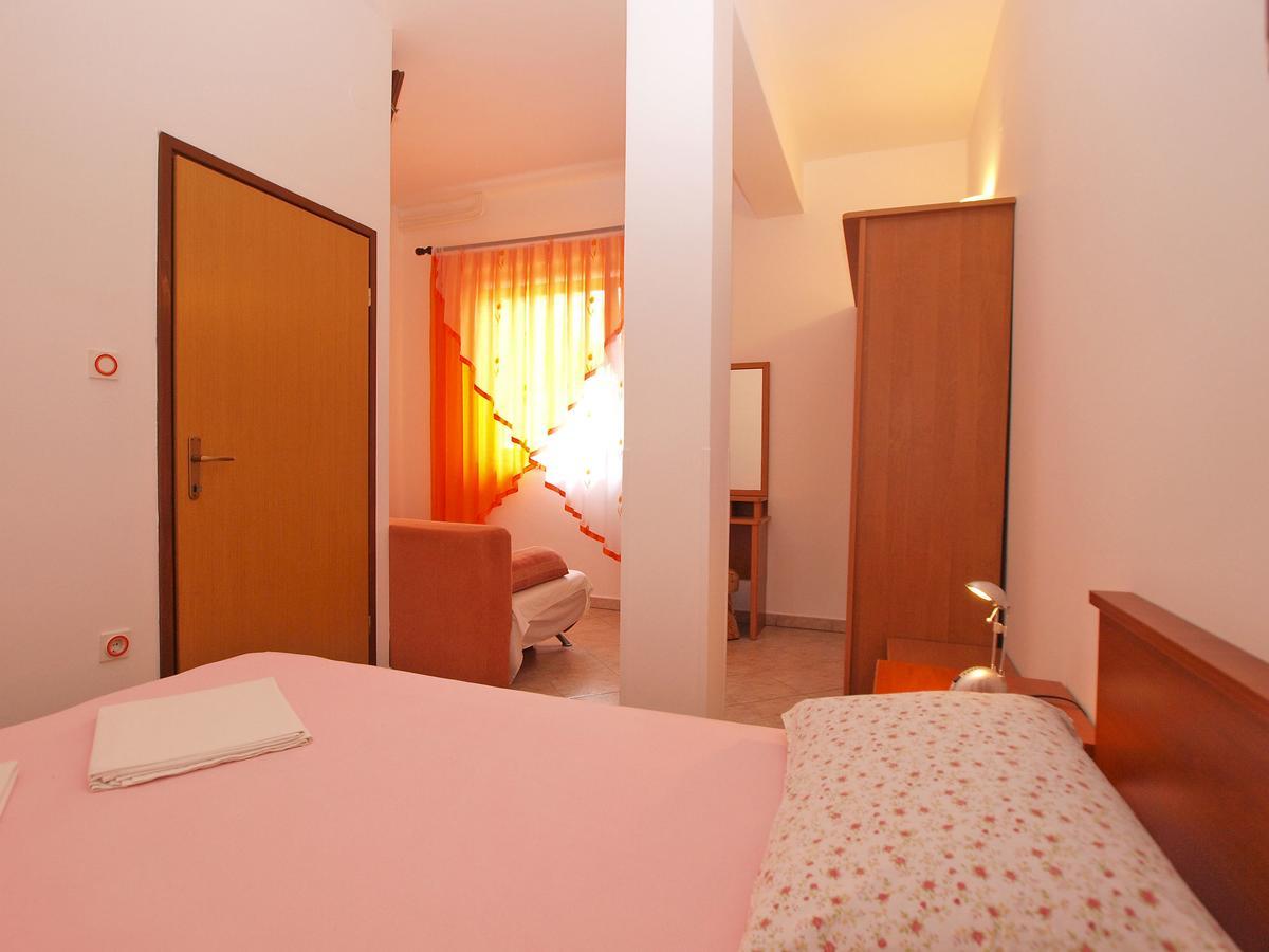 Apartments Slavka 1155 Pula Exterior foto